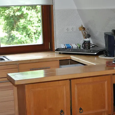 Finnhuette-mit Dem Gesang Der Voegel Erwachen *